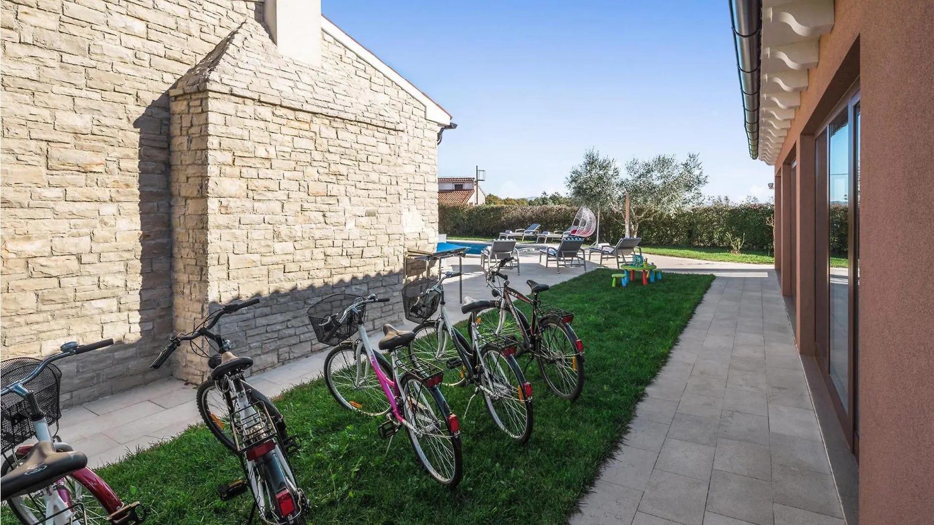 4 Bedroom Gorgeous Home In Barban 0*,  Croatia